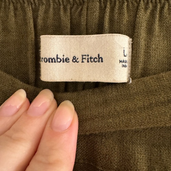 Abercrombie & Fitch Wide Leg Pants - Olive Green - Picture 3 of 4
